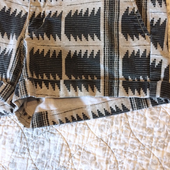 6 American Eagle Midi Short Aztec - Picture 5 of 8